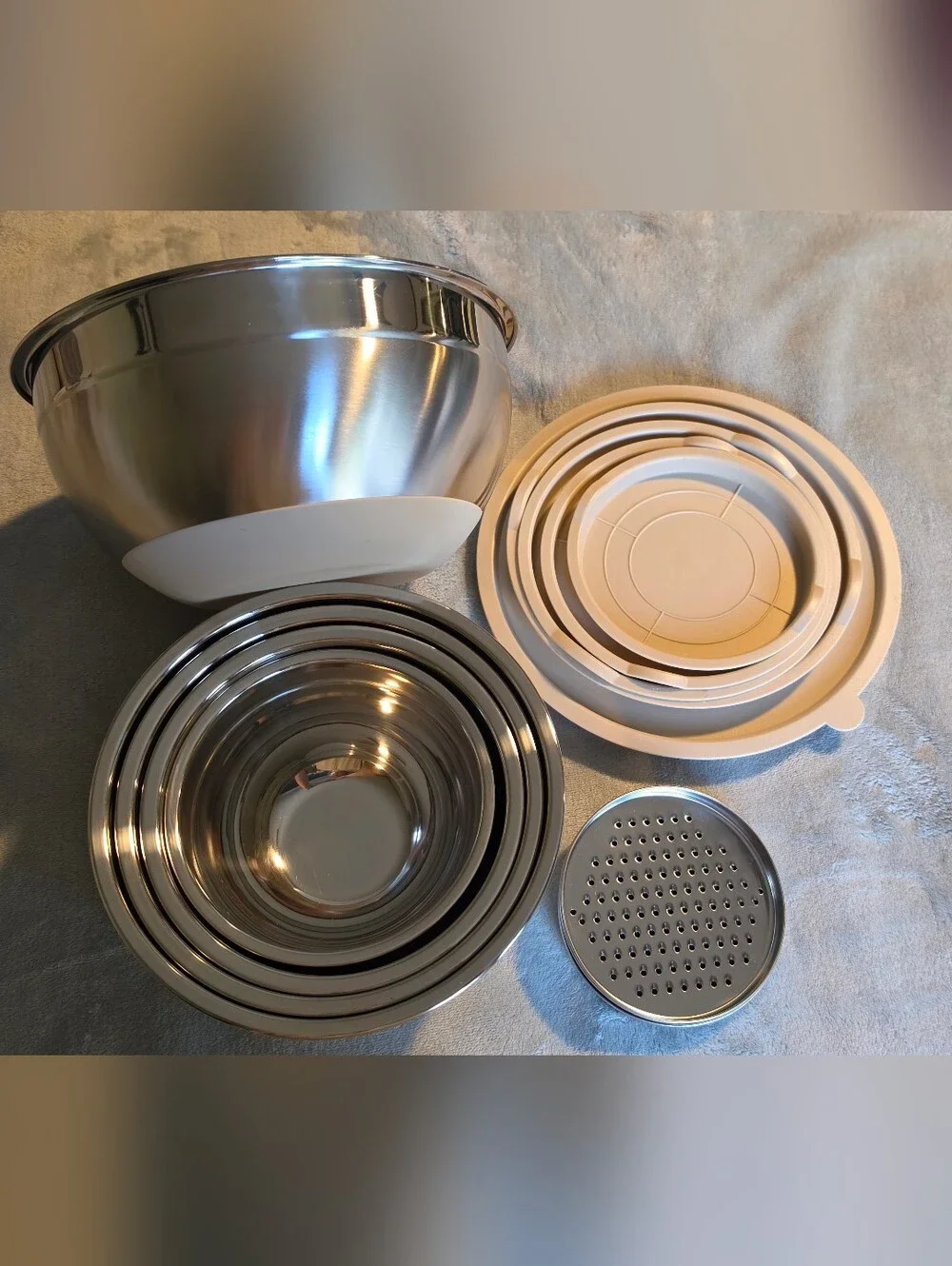 5 ct. Stainless Steel Mixing Bowl Set with Beige Plastic Lids and Grater